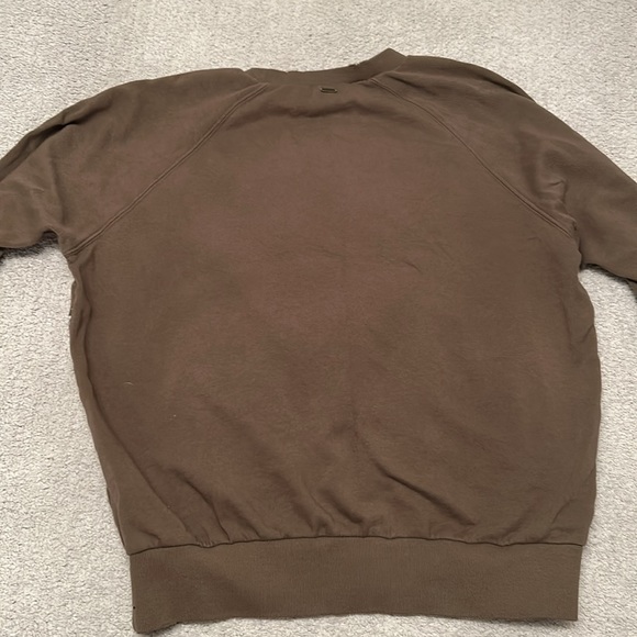 O’Neill sweatshirt. Size M - Picture 2 of 3